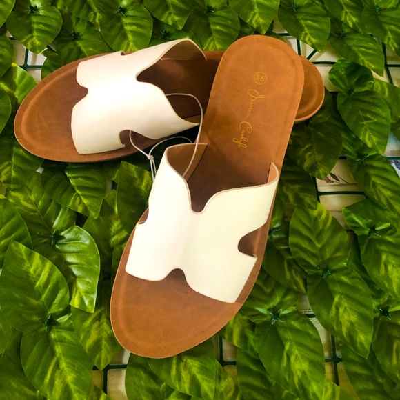 H like Hermes on these pretty White Beautiful Sandals 8.5 - Picture 1 of 4